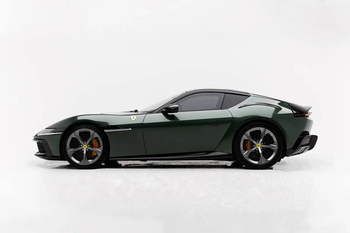 https://driveme-uae-kings.s3.me-central-1.amazonaws.com/media/images/cars/kings-uae-car-ddff4520-5ce3-4de2-aa67-e020ed439d27.webp