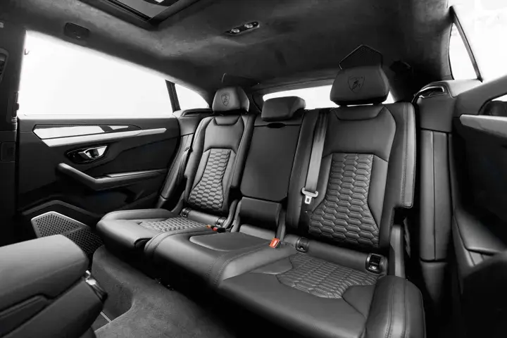 https://driveme-uae-kings.s3.me-central-1.amazonaws.com/media/images/cars/kings-uae-car-dfa2894c-f6ba-4e51-80e6-c71c83385217_preview.webp