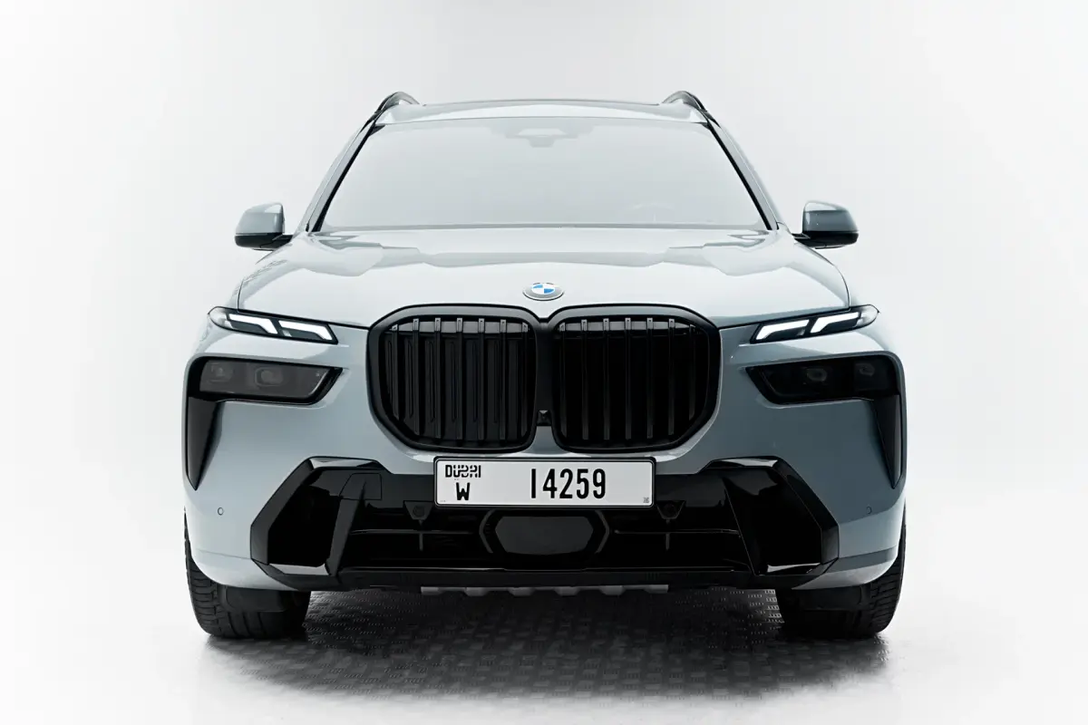 https://driveme-uae-kings.s3.me-central-1.amazonaws.com/media/images/cars/kings-uae-car-ea0efeb3-2354-4ea4-9de5-ae3e561997ba.webp