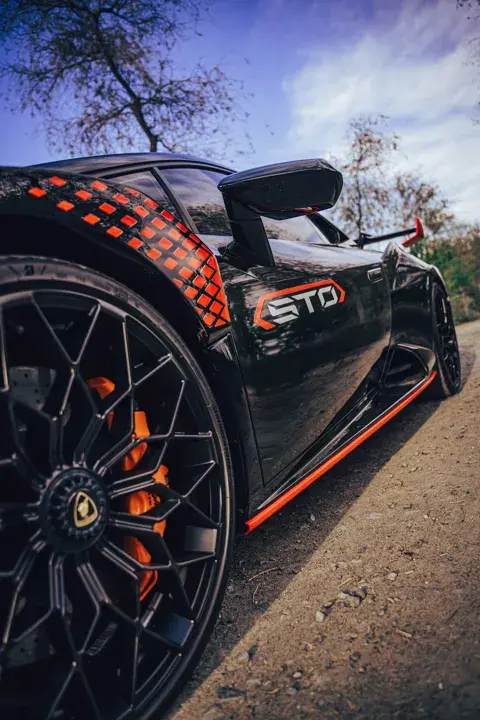 https://driveme-uae-kings.s3.me-central-1.amazonaws.com/media/images/cars/kings-uae-car-eaa14947-b346-42e3-b464-7e4258da31c5_preview.webp
