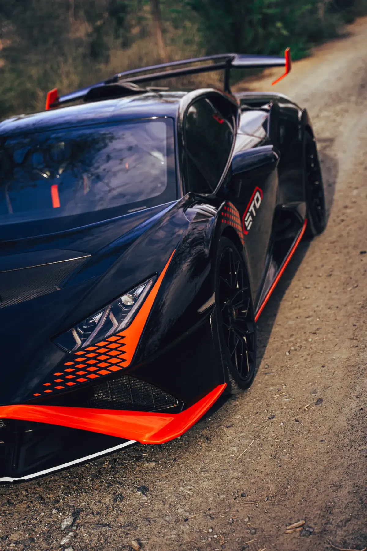 https://driveme-uae-kings.s3.me-central-1.amazonaws.com/media/images/cars/kings-uae-car-eccff019-c43b-4355-86f3-f9315813df09.webp