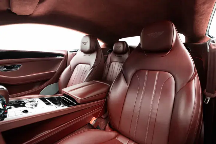 https://driveme-uae-kings.s3.me-central-1.amazonaws.com/media/images/cars/kings-uae-car-ecd774d5-105f-4fa9-9cf8-7060f5626ceb_preview.webp
