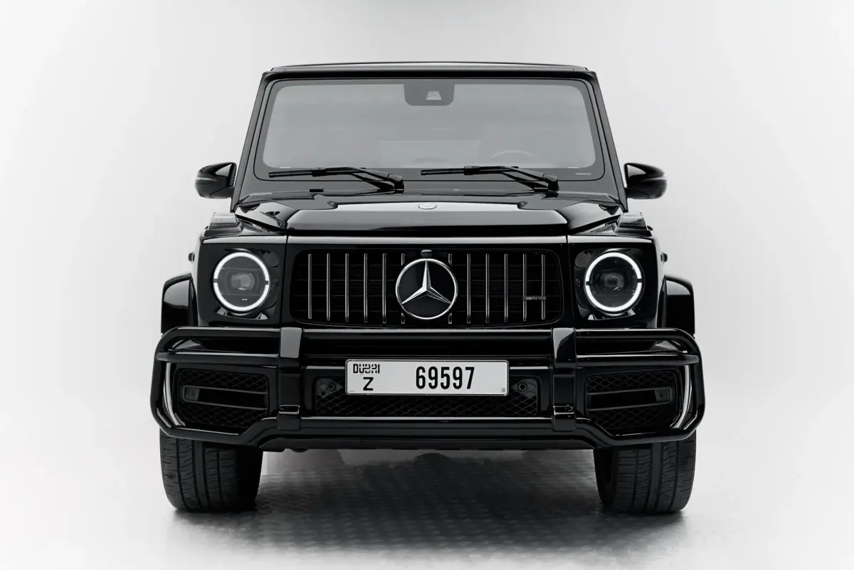 https://driveme-uae-kings.s3.me-central-1.amazonaws.com/media/images/cars/kings-uae-car-f277e544-585b-4ab0-b7b8-81139bda800f.webp