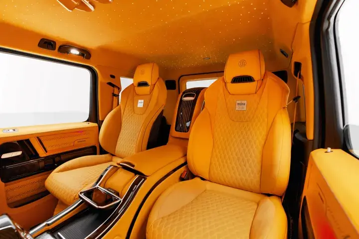 https://driveme-uae-kings.s3.me-central-1.amazonaws.com/media/images/cars/kings-uae-car-f3f797d2-d54d-4007-b072-7f9d767b8e8f_preview.webp