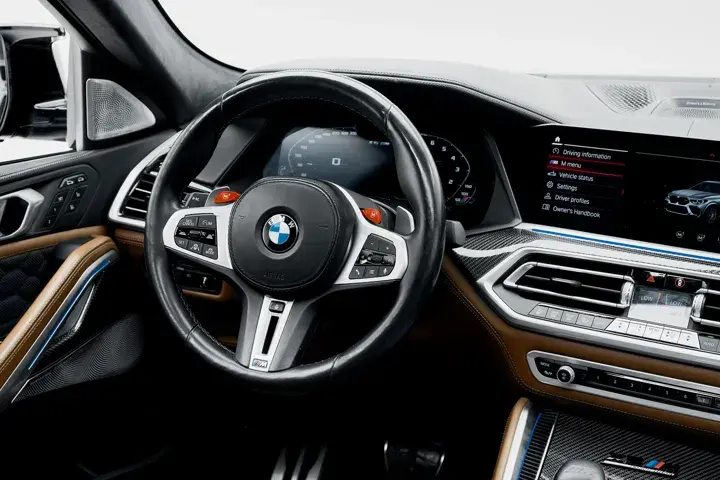 https://driveme-uae-kings.s3.me-central-1.amazonaws.com/media/images/cars/kings-uae-car-f6b2dc2c-c786-48e1-b151-af701dd6902f_preview.webp