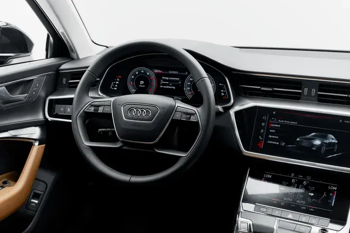 https://driveme-uae-kings.s3.me-central-1.amazonaws.com/media/images/cars/kings-uae-car-ff470aa4-6748-4d8b-9e06-0ac1a772f0af_preview.webp
