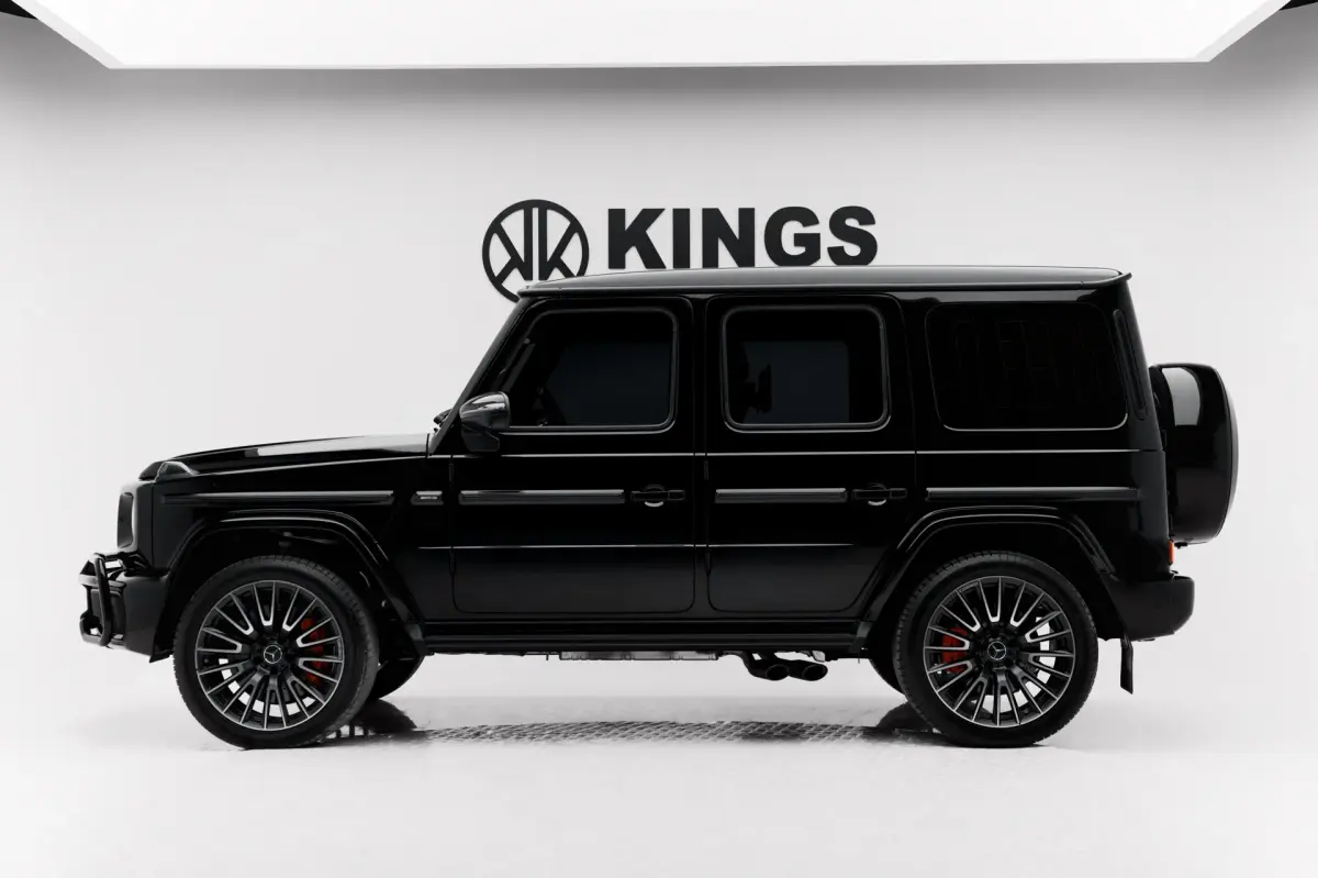 https://driveme-uae-kings.s3.me-central-1.amazonaws.com/media/images/cars/kings-uae-car-ffe533f5-80e0-49ff-a4ff-fe10daa5e308.webp