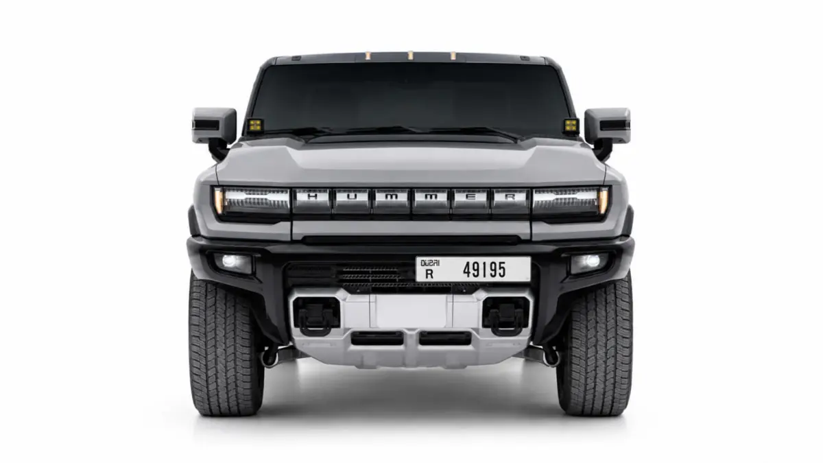 https://driveme-uae-kings.s3.me-central-1.amazonaws.com/media/images/vehicles/kings-uae-vehicle-111b8002-9ac3-4eba-a290-72f9fd117903.webp