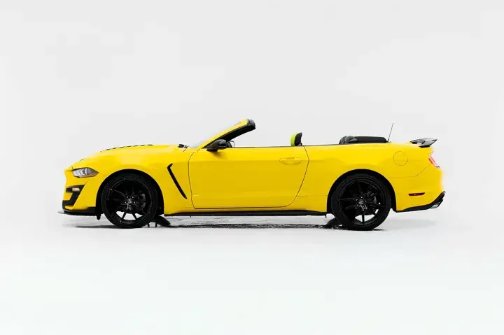 https://driveme-uae-kings.s3.me-central-1.amazonaws.com/media/images/vehicles/kings-uae-vehicle-12ec35f9-b18d-4d68-bfd9-a2b0c592358d_preview.webp