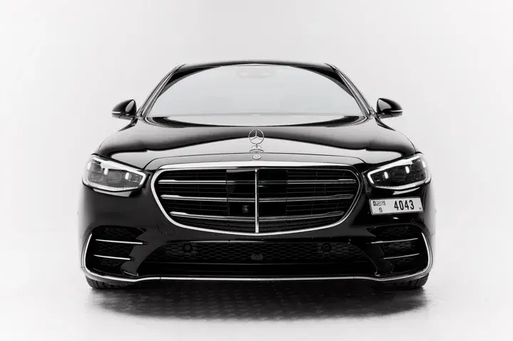 https://driveme-uae-kings.s3.me-central-1.amazonaws.com/media/images/vehicles/kings-uae-vehicle-1aa0cef1-32ee-4fd0-bf5d-806e88d5b84e_preview.webp