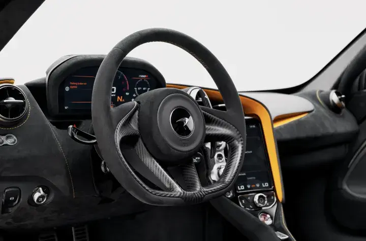 https://driveme-uae-kings.s3.me-central-1.amazonaws.com/media/images/vehicles/kings-uae-vehicle-1f5157bd-1c37-44f5-9813-952b713b979e_preview.webp