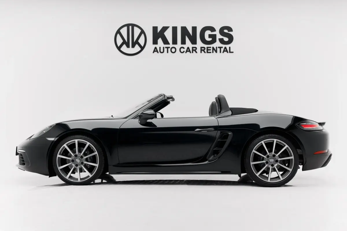 https://driveme-uae-kings.s3.me-central-1.amazonaws.com/media/images/vehicles/kings-uae-vehicle-217fbfaf-6074-422c-a45f-ec7c612e6ec7.webp