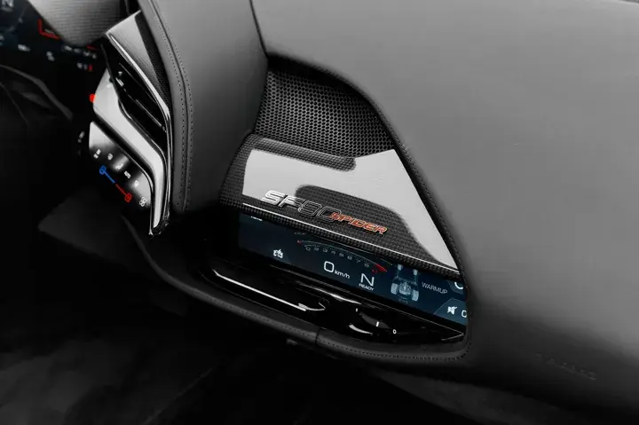 https://driveme-uae-kings.s3.me-central-1.amazonaws.com/media/images/vehicles/kings-uae-vehicle-3c1817c6-3d3e-42fb-9331-e5033c890cc6_preview.webp