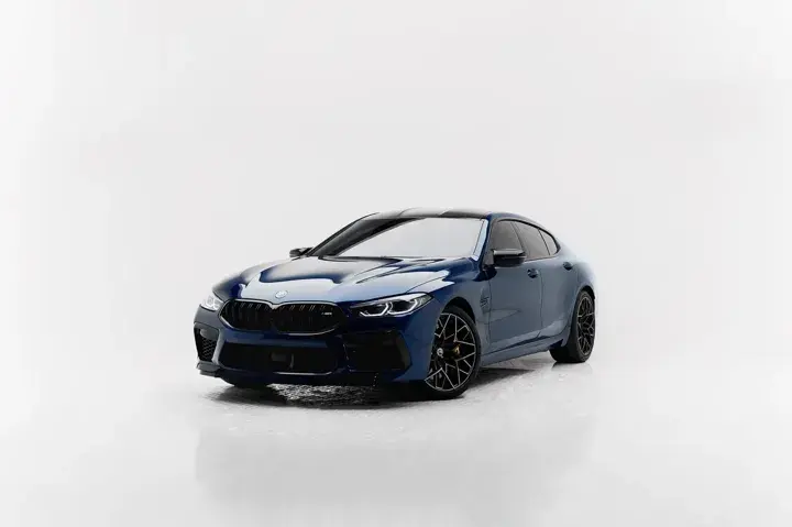 https://driveme-uae-kings.s3.me-central-1.amazonaws.com/media/images/vehicles/kings-uae-vehicle-3d26ce74-6603-4b10-b8d8-a5664517ee39_preview.webp