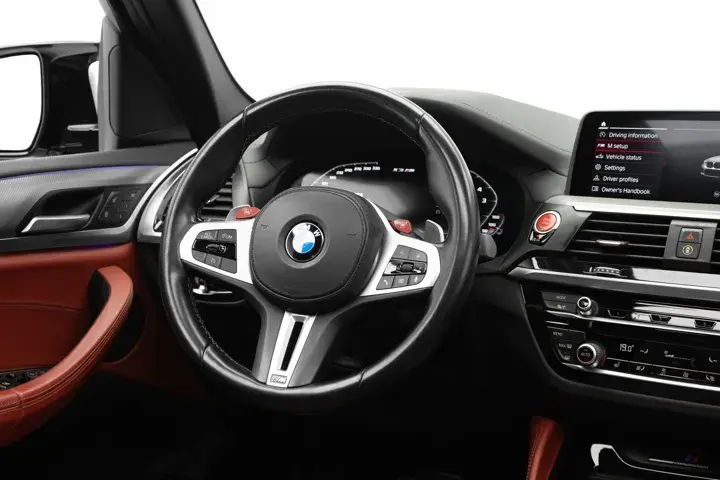 https://driveme-uae-kings.s3.me-central-1.amazonaws.com/media/images/vehicles/kings-uae-vehicle-4260a7a2-0ee4-40b5-b1c8-92cb2bddbf76_preview.webp