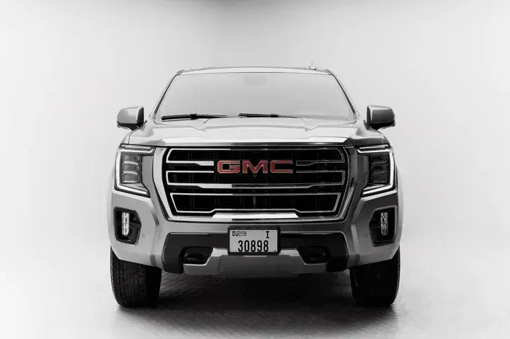 https://driveme-uae-kings.s3.me-central-1.amazonaws.com/media/images/vehicles/kings-uae-vehicle-61832a83-bbe6-4cba-834a-220ec3262a3c_preview.webp
