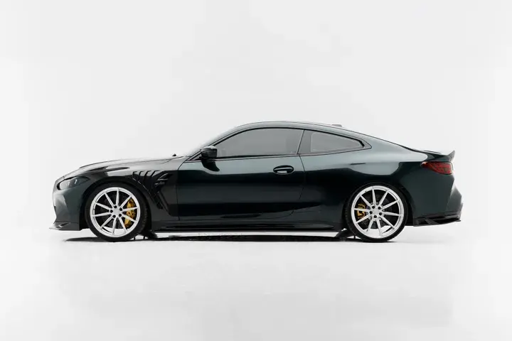 https://driveme-uae-kings.s3.me-central-1.amazonaws.com/media/images/vehicles/kings-uae-vehicle-654e8bf7-2604-49f9-bef0-121b8b35e526_preview.webp