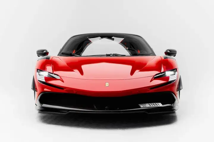 https://driveme-uae-kings.s3.me-central-1.amazonaws.com/media/images/vehicles/kings-uae-vehicle-6a17c9fb-78d7-4ac4-8e0b-d99b70f11a77_preview.webp