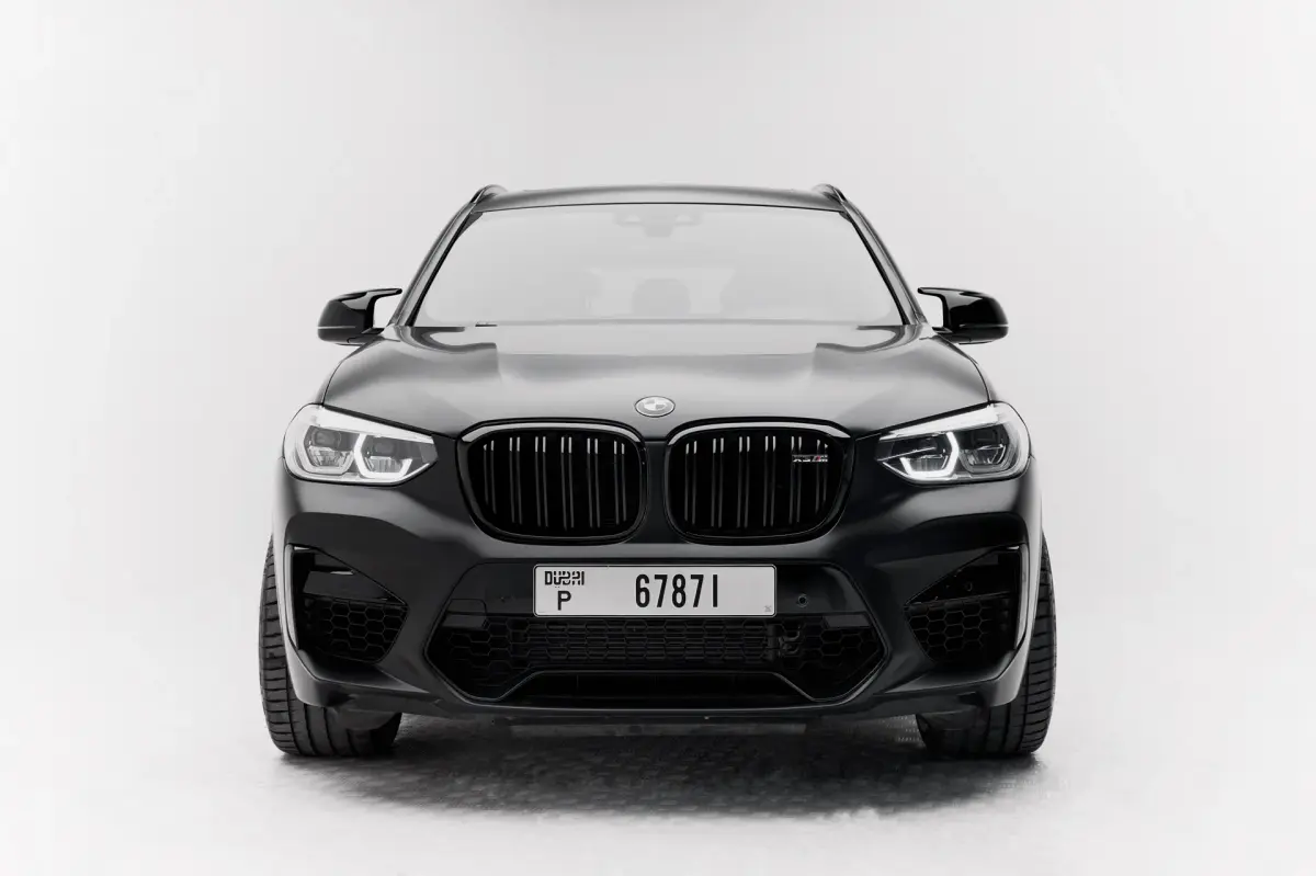 https://driveme-uae-kings.s3.me-central-1.amazonaws.com/media/images/vehicles/kings-uae-vehicle-7098d46e-eedc-4f26-a1eb-41d761f893b1.webp