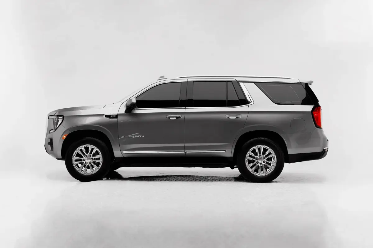 https://driveme-uae-kings.s3.me-central-1.amazonaws.com/media/images/vehicles/kings-uae-vehicle-75c2361f-e6a0-45f6-a57d-575a663a1cfb.webp
