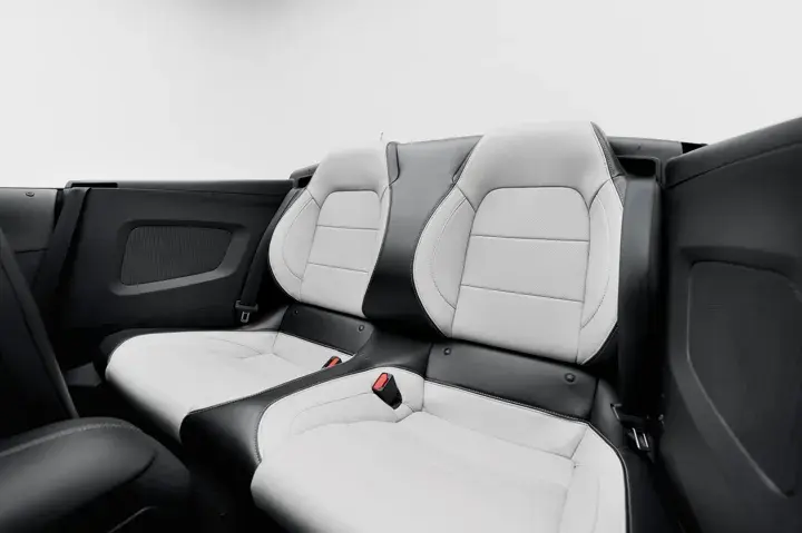 https://driveme-uae-kings.s3.me-central-1.amazonaws.com/media/images/vehicles/kings-uae-vehicle-931e9dbd-9c2a-4222-b80a-98abf176f946_preview.webp