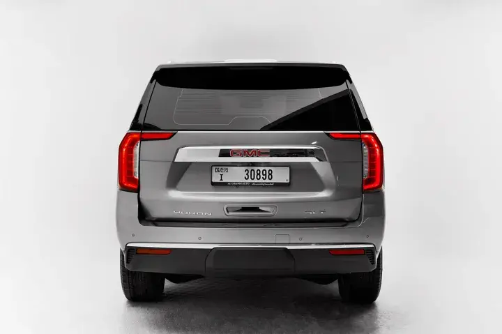 https://driveme-uae-kings.s3.me-central-1.amazonaws.com/media/images/vehicles/kings-uae-vehicle-97f301a2-1795-4869-b449-88f1cc3cc90a_preview.webp