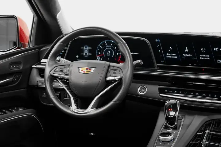 https://driveme-uae-kings.s3.me-central-1.amazonaws.com/media/images/vehicles/kings-uae-vehicle-a6f44fea-f60e-4a02-a4b6-27ea29c3ab1f_preview.webp