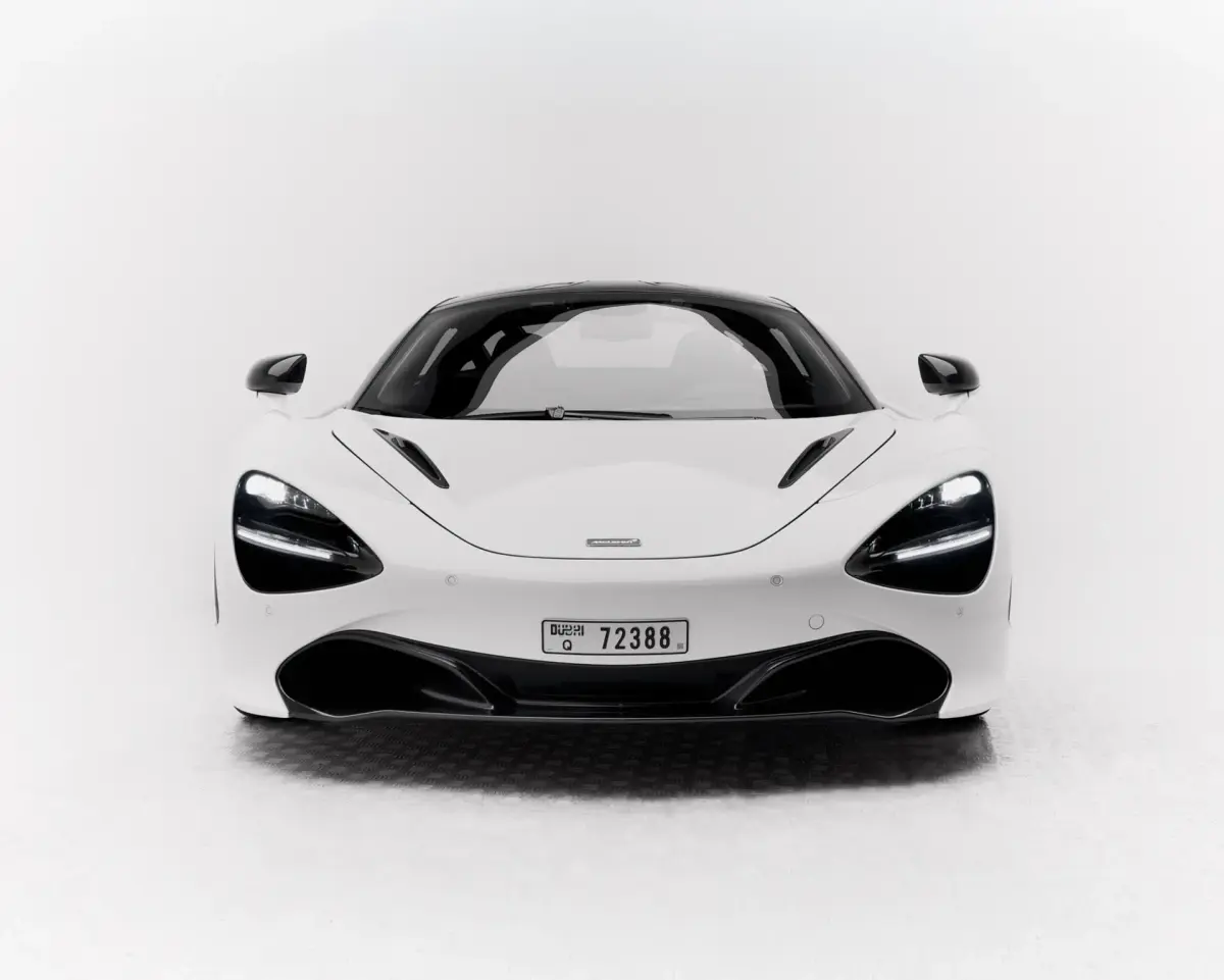 https://driveme-uae-kings.s3.me-central-1.amazonaws.com/media/images/vehicles/kings-uae-vehicle-ac52370b-e050-47a7-98ac-e579cbc76f0f.webp