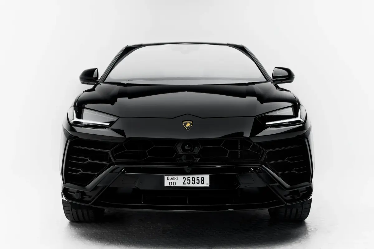 https://driveme-uae-kings.s3.me-central-1.amazonaws.com/media/images/vehicles/kings-uae-vehicle-b2a2408c-f9f9-490b-87aa-51aa027fff0d.webp