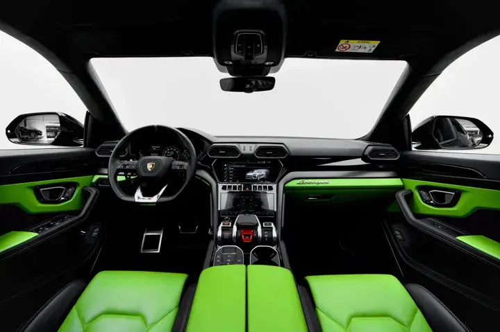 https://driveme-uae-kings.s3.me-central-1.amazonaws.com/media/images/vehicles/kings-uae-vehicle-bacb19ba-d887-4617-af10-2bc5ea6d9790_preview.webp