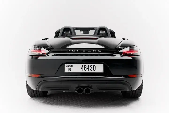 https://driveme-uae-kings.s3.me-central-1.amazonaws.com/media/images/vehicles/kings-uae-vehicle-bf8c8555-af36-4ff7-9048-0cf3a66ea51e_preview.webp