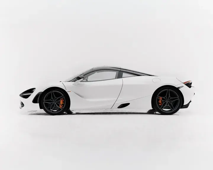 https://driveme-uae-kings.s3.me-central-1.amazonaws.com/media/images/vehicles/kings-uae-vehicle-c0453b3d-0979-445d-9255-bf4c7e25531f_preview.webp