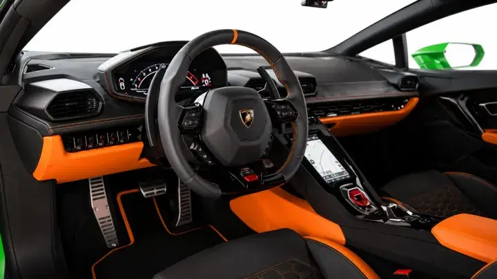 https://driveme-uae-kings.s3.me-central-1.amazonaws.com/media/images/vehicles/kings-uae-vehicle-c08d54eb-540b-4686-8d33-472ef1ccd796_preview.webp
