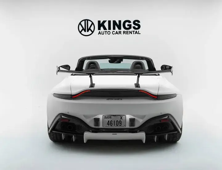 https://driveme-uae-kings.s3.me-central-1.amazonaws.com/media/images/vehicles/kings-uae-vehicle-c4aa2ec8-62fc-4647-b78d-ada85572f4ac_preview.webp