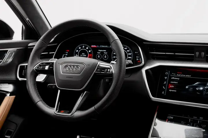 https://driveme-uae-kings.s3.me-central-1.amazonaws.com/media/images/vehicles/kings-uae-vehicle-d19a86e6-cf23-40db-90d4-a68a92d31c0a_preview.webp