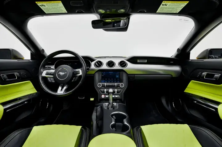 https://driveme-uae-kings.s3.me-central-1.amazonaws.com/media/images/vehicles/kings-uae-vehicle-d8a9f53a-7306-4698-997b-d263b78870c3_preview.webp