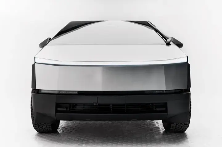 https://driveme-uae-kings.s3.me-central-1.amazonaws.com/media/images/vehicles/kings-uae-vehicle-ea799f76-2f99-4159-a4f3-0192131d11af_preview.webp
