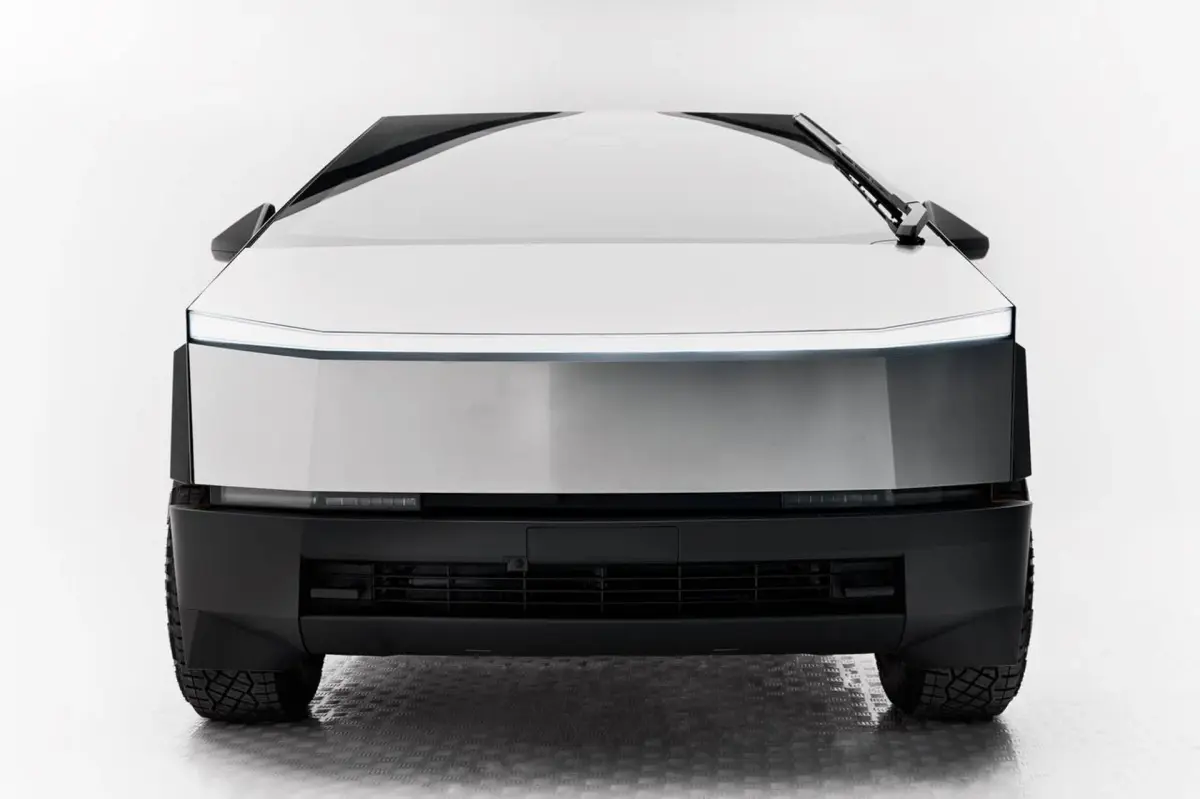 https://driveme-uae-kings.s3.me-central-1.amazonaws.com/media/images/vehicles/kings-uae-vehicle-ea799f76-2f99-4159-a4f3-0192131d11af.webp