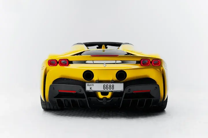 https://driveme-uae-kings.s3.me-central-1.amazonaws.com/media/images/vehicles/kings-uae-vehicle-f5556106-be89-4244-947e-195a1255a3af_preview.webp