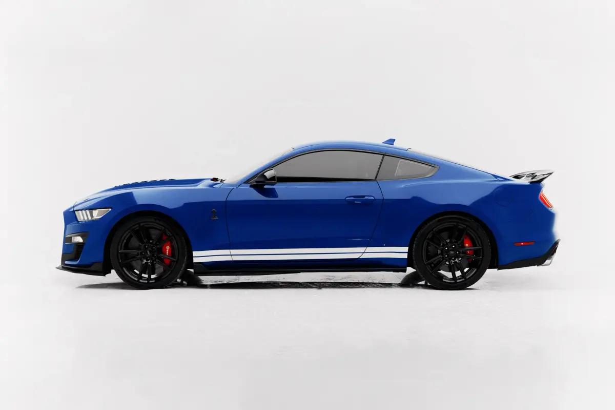 https://driveme-uae-kings.s3.me-central-1.amazonaws.com/media/images/vehicles/kings-uae-vehicle-fbbfd535-86e8-4ba7-a721-e63807c4c18d.webp